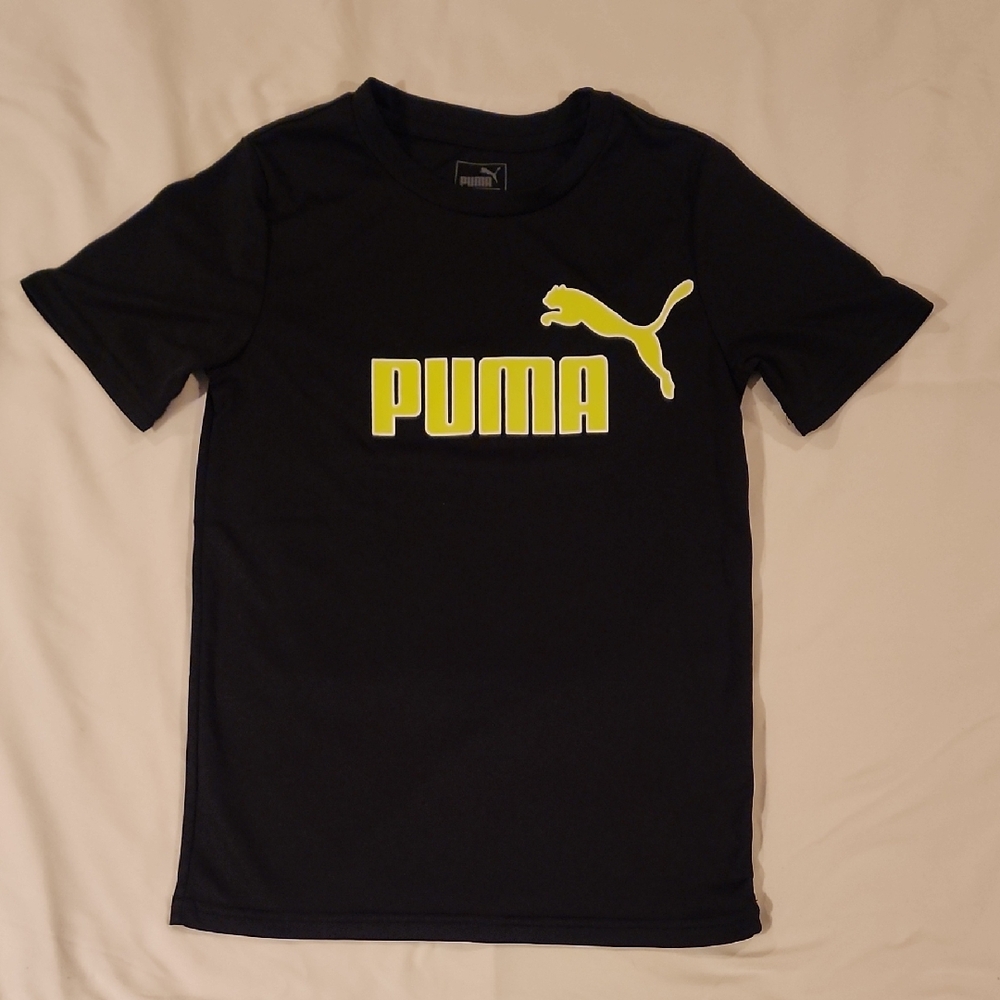 Puma Black Short-Sleeve Tee with Yellow Logo. Size 7/8